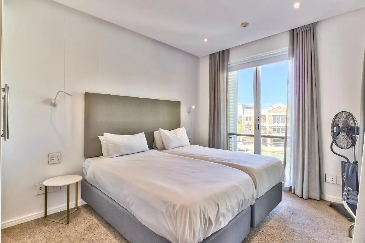 Two Bedroom Apartment - Fully Furnished And Design In Va Marina Residential Κέιπ Τάουν
