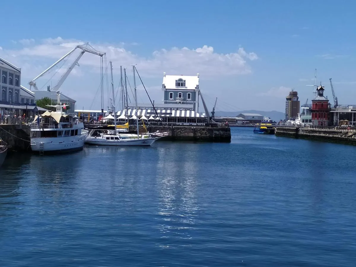 Two Bedroom Apartment - Fully Furnished And Design In Va Marina Residential Κέιπ Τάουν